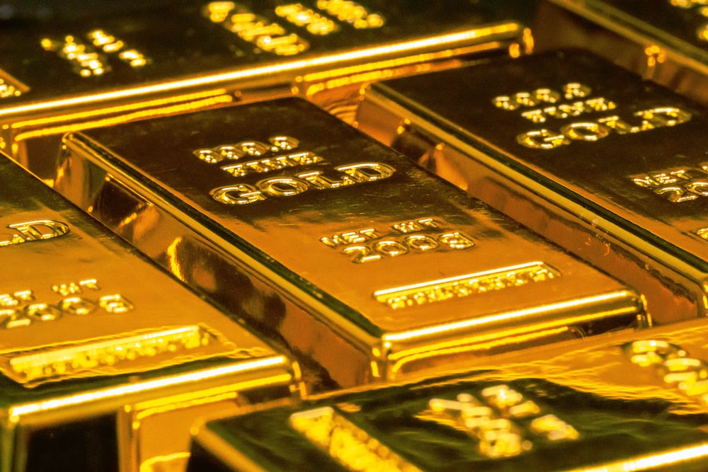 Does gold attract wealth?