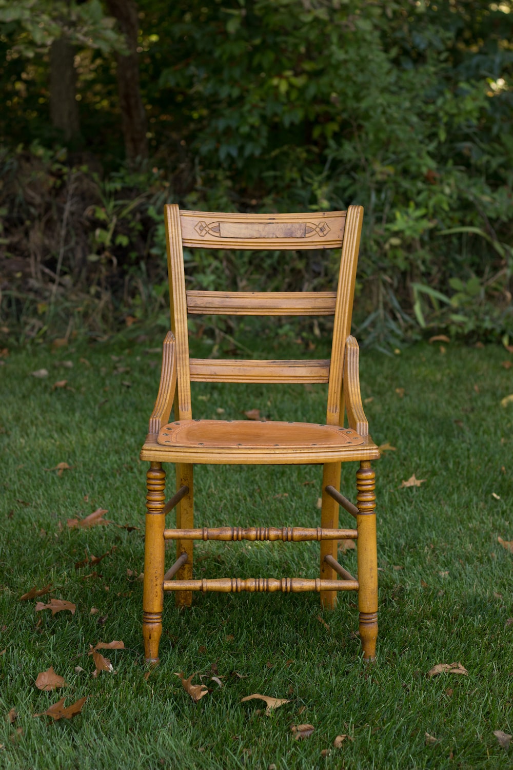 Is wooden chair good for back?