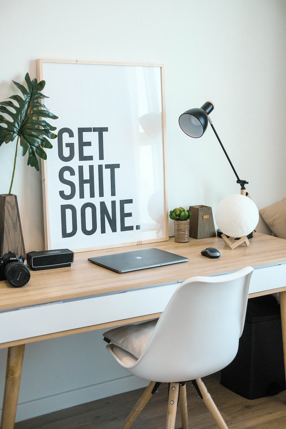 Should your desk face a wall?