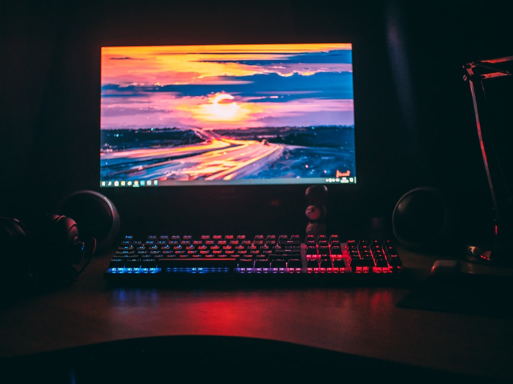What is the ideal monitor size?