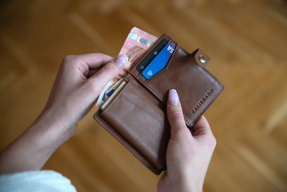 What should you not keep in your wallet?